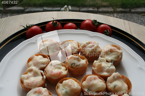 Image of Appetizer with shrimps in croustades