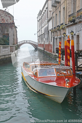 Image of Taxi Boat