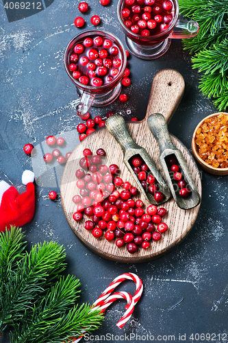 Image of cranberry drink and berries