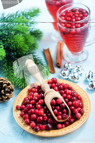 Image of cranberry drink and berries