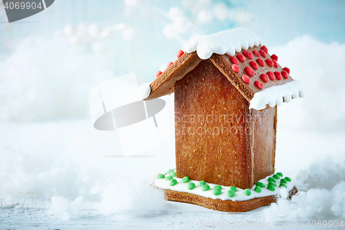 Image of decorative gingerbread house