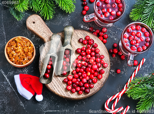 Image of cranberry drink and berries