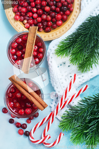 Image of cranberry drink and berries