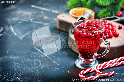 Image of cranberry drink and berries