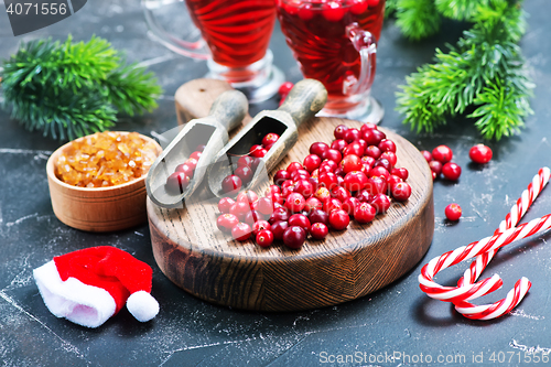 Image of cranberry drink and berries