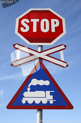 Image of railway crossing stop sign