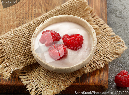 Image of bowl of yogurt