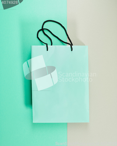 Image of paper shopping bag