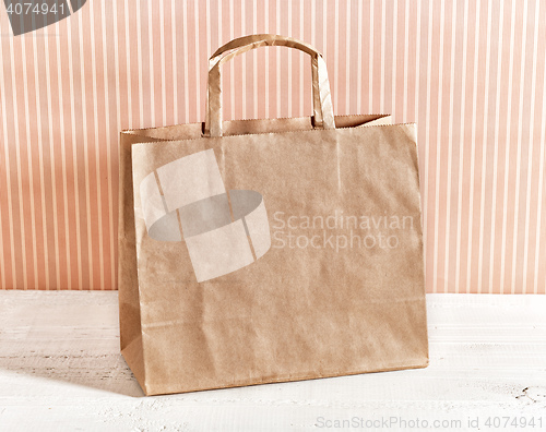 Image of brown paper shopping bag