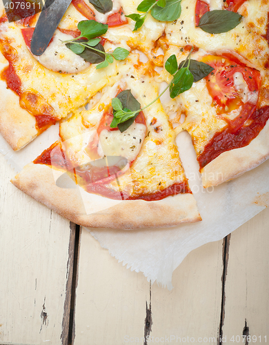 Image of Italian pizza Margherita