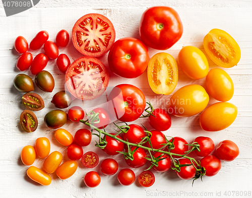 Image of various colorful tomatoes