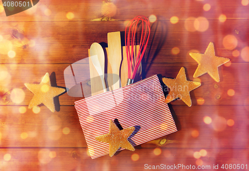 Image of close up of gingerbread and baking kitchenware set