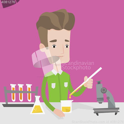 Image of Student working at laboratory class.