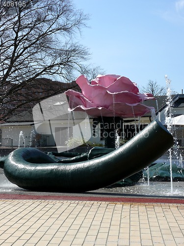 Image of Giant Rose