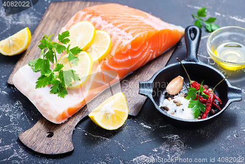 Image of raw salmon