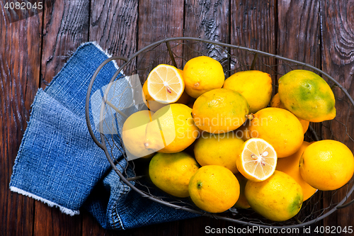 Image of lemons