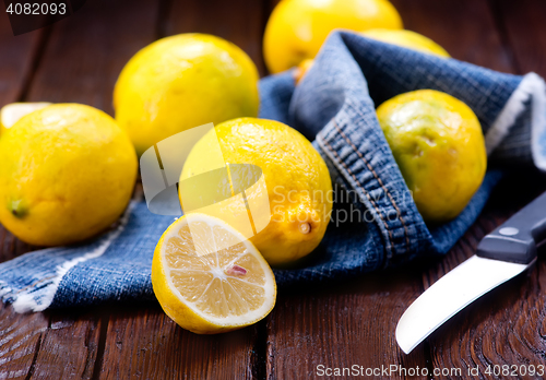 Image of lemons