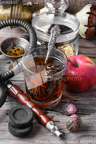 Image of hookah and tea