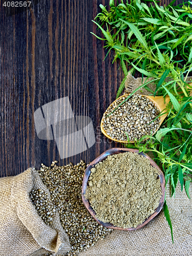 Image of Flour hemp in bowl and seed in spoon on board