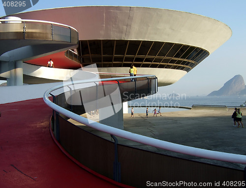 Image of Oscar Niemeyer’s Niterói Contemporary Art Museum with Sugar Loaf, in Rio de Janeiro, Brazil