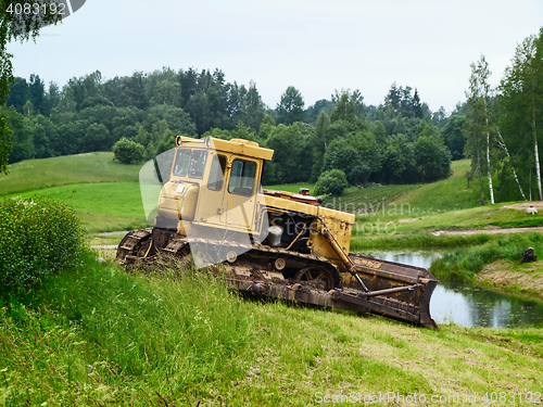 Image of old tractor