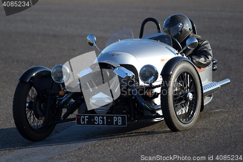 Image of Strange old race car