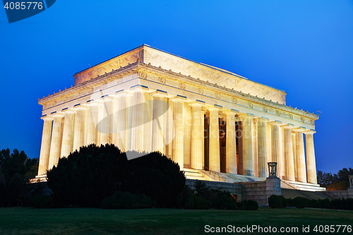 Image of Abraham Lincoln memorial in Washington, DC