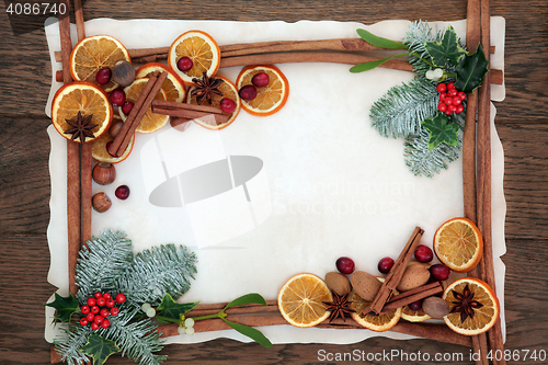 Image of Christmas Fruit Spice and Floral Border