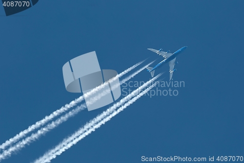 Image of Plane at cruising altitude