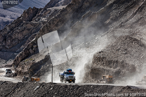 Image of Indian lorry on road in Himalayas