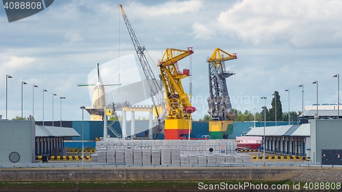 Image of Large cargo dock