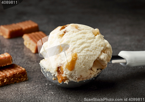 Image of caramel ice cream