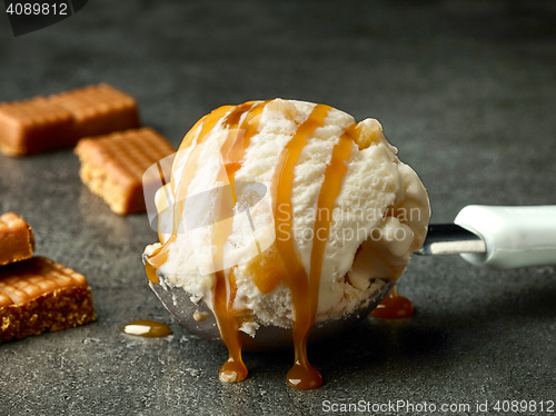 Image of ice cream with caramel sauce