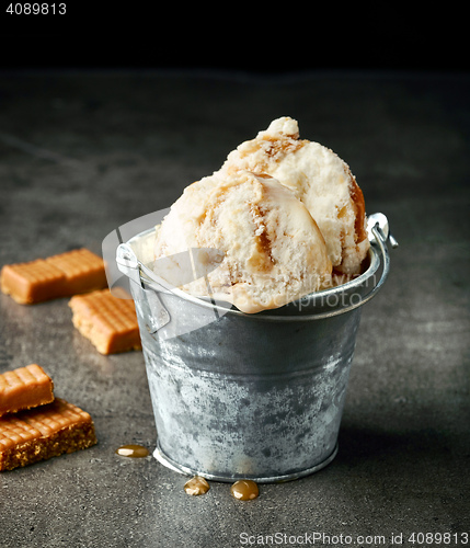 Image of caramel ice cream