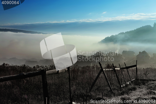 Image of fog in countryside