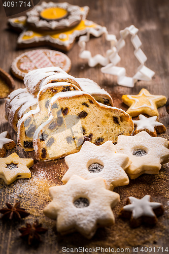 Image of Christmas stollen with cookies