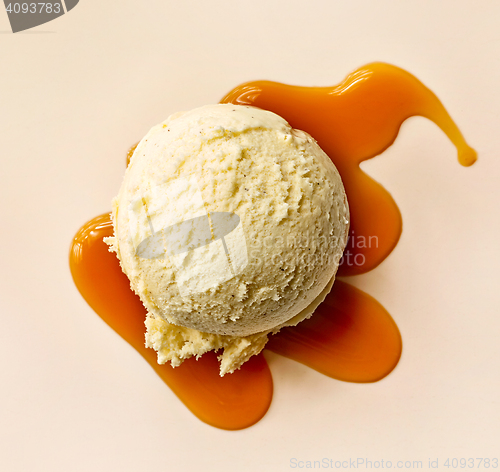 Image of vanilla ice cream ball