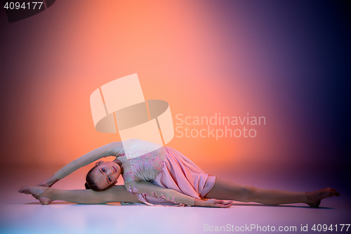 Image of The teen modern ballet dancer