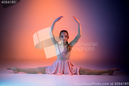 Image of The teen modern ballet dancer