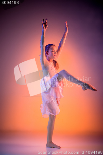 Image of The teen modern ballet dancer