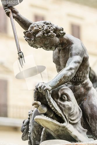 Image of Statue fountain Loreto