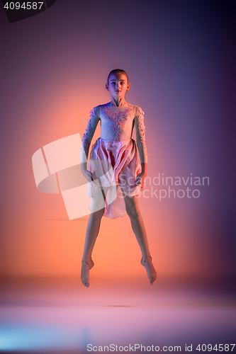 Image of The teen modern ballet dancer