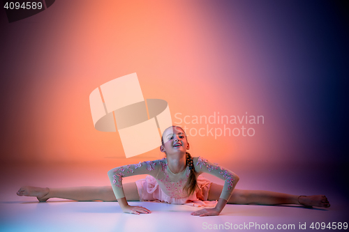 Image of The teen modern ballet dancer
