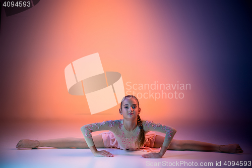 Image of The teen modern ballet dancer