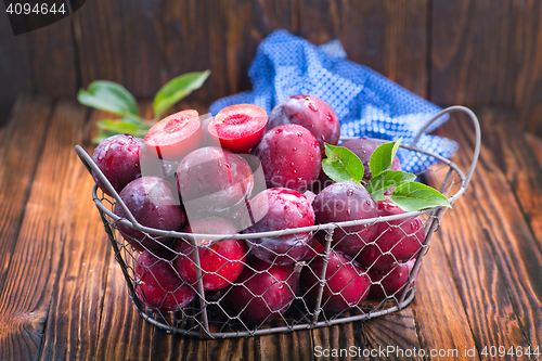 Image of plums