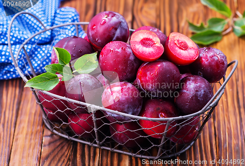 Image of plums