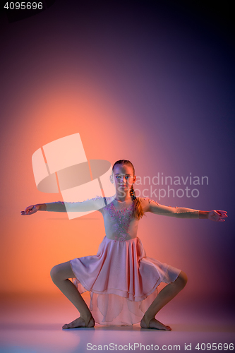 Image of The teen modern ballet dancer