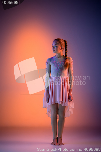 Image of The teen modern ballet dancer
