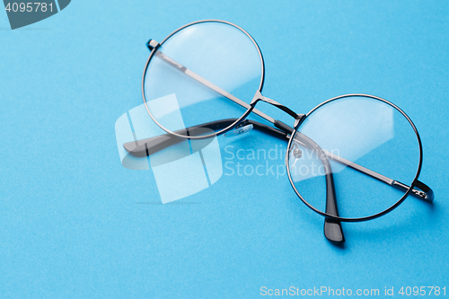 Image of Round glasses with transparent lenses