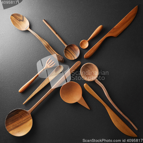 Image of Wooden cutlery in the form of a cross